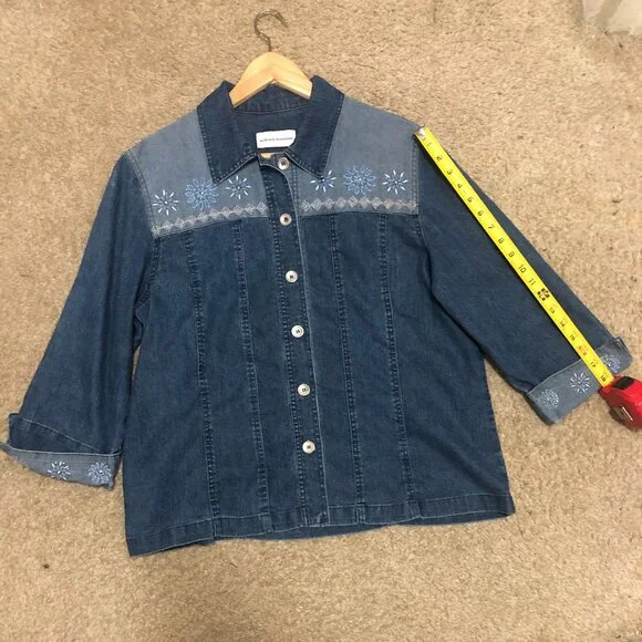 Alfred Dunner Denim Shirt Embroidered details Country Style Size 14 - Picture 7 of 12